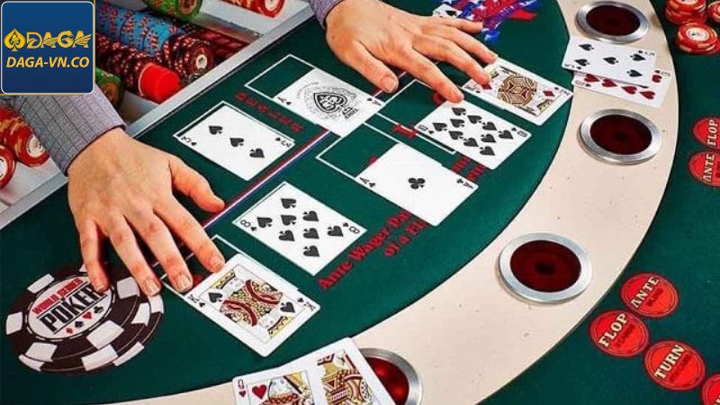 Poker DAGA - Trải Nghiệm Game Bài Đấu Trí Đỉnh Cao 3 Bỏ túi cách chơi chi tiết trò chơi đánh bài Poker